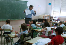 Maestros serían junto con los doctores los primeros en recibir la vacuna contra el COVID-19