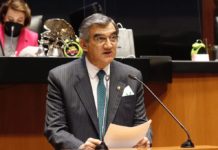 Senador propone nuevo enfoque a la salud pública