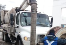 Desazolvan la red sanitaria Vactors del Municipio