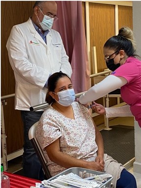 Arranca vacuna Pemex