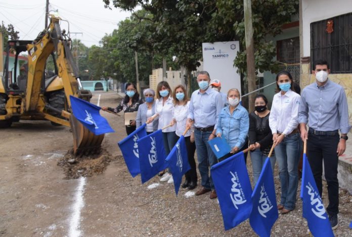 Inicia Chucho Nader Nueva Obra de Pavimentación en la Santo Niño