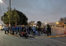 Obreros de maquila Componentes Universales realizan paro de labores.