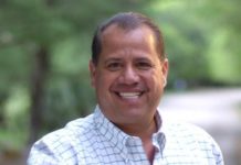 Renuncia Oscar Almaraz Smer al PRI