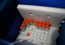 Crece 400% oferta de vacunas falsas contra covid en la dark web