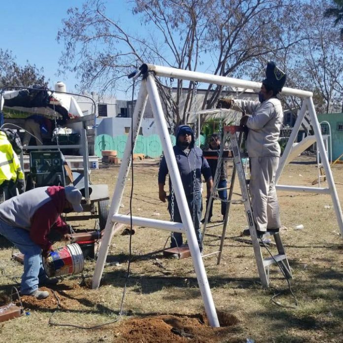 365ad5bd-5140-485e-8452-220d07d72e3f