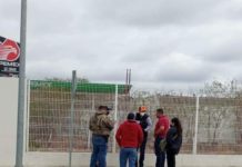 Difunden fotografía de la detención del ex alcalde de Villa de Casas