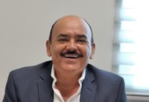 Se registra Juan Ovidio García, va por una Diputación por Morena