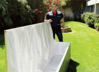 Lanzan EcoAtaúd hecho de Tetra Pak; checa aquí cuánto cuesta