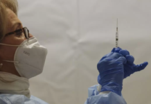 Vacuna rusa EpiVacCorona podría dar inmunidad por un año, dice desarrollador