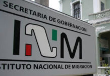 Separa Migración a 8 de sus funcionarios por masacre en Camargo