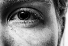 Estos nanosensores en ojos o boca permitirían controlar la salud y hasta medicar a las personas