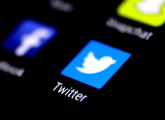 Personas que se informan por redes sociales son más propensas a creer fake news: estudio del Centro de Investigaciones Pew