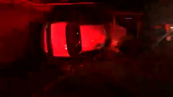 1615689205609_Muere persona tras volcarse y quedar prensada en su unidad