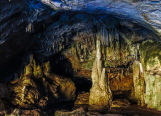 Sin relojes, teléfonos ni luz natural: 15 voluntarios vivirán 40 días encerrados en una cueva para un experimento
