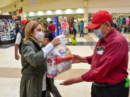 DIF Reynosa sigue apoyando a los abuelitos empacadores