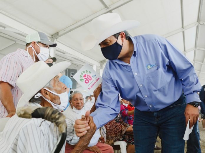 TAM-059-2021.-Francisco Cabeza de Vaca y Mariana Gómez continúan atendiendo las necesidades de las familias que más lo requieren. (2)