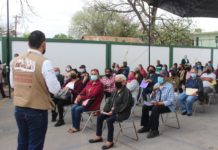 Cada mes entrega BS 10 mil despensas a familias vulnerables