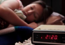 Recomiendan adelantar desde hoy por la noche una hora el reloj