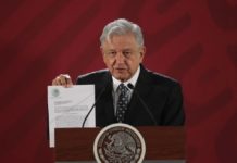 Revela AMLO amenazas contra diputada para que votara a favor de Cabeza de Vaca