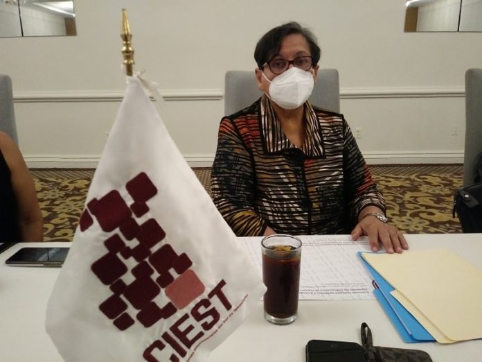 Doña Bertha Salinas