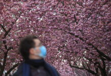 “Bofetada a la OMS”: Científicos exponen diez pruebas “sólidas y consistentes” de la transmisión del coronavirus por el aire