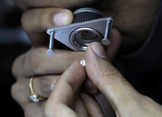 Científicos crean diamantes hexagonales que son más rígidos que los naturales