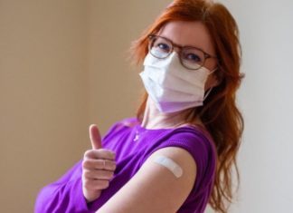 La carrera por lograr una vacuna universal que proteja contra todas los variantes de coronavirus
