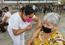 Vacunación a maestros; un paso al retorno a clases presenciales