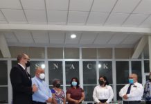 Donan camas para migrantes