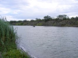 Hallan cadáver en estado de putrefacción sobre las aguas del río Bravo