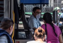 Demandan vacuna contra el COVID-19 para obreros y chóferes