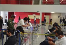 Este mes se vacunará a los adultos de 50 a 59 años