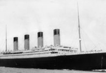 “Llegaremos en unos días”: Analizan una carta hallada en una botella para comprobar si la escribió una niña que iba en el Titanic