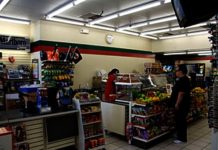 Agreden a empleado de tienda por evitar vender cerveza a borrachos