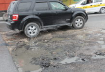 Avenida Tecnológico intransitable