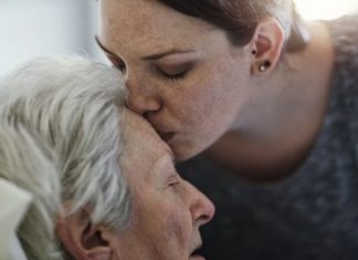 “Lucidez terminal”: ¿por qué algunos pacientes gravemente enfermos mejoran justo antes de morir?