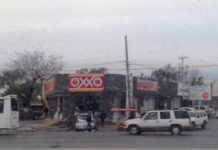 Rateros asaltan tienda de conveniencia
