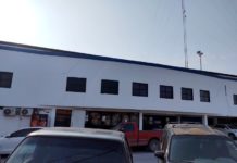 Rateros despojan a personas de su vehículo