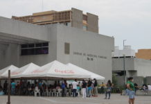 Usuarios aglomeran consulta médica en IMSS