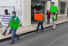 Comerciantes temen cierres, salen a regalar cubrebocas