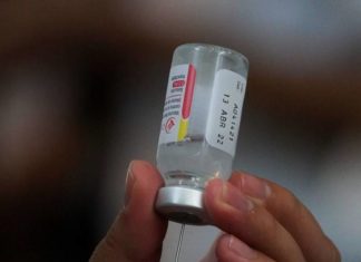 Cofepris libera nuevo lote de vacuna CanSino envasado en México