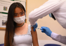 Las vacunas Pfizer y Moderna relacionadas con inflamación del corazón en casos raros