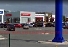 Atracan rateros empresa bancaria y huyen con el dinero robado