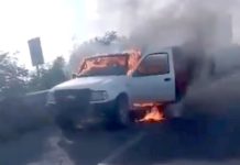 Bomberos acuden a incendio en unidad