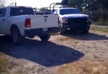 Hallan a persona sin vida en una calle sin pavimentar de colonia popular
