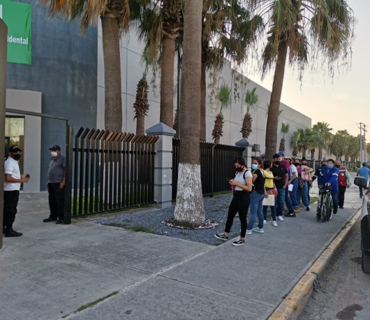 Poca afluencia de jóvenes en el módulo de vacunación en Ciudad Industrial.