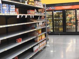 Hallan cuerpo de hombre en congelador de supermercado donde trabajaba