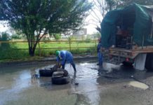 Realiza Municipio desagüe de calles y desazolve de drenaje