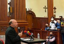 Va para largo la elección de obispo en Victoria