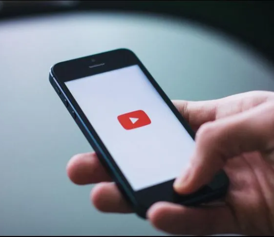 Cómo ver videos de YouTube con la pantalla bloqueada